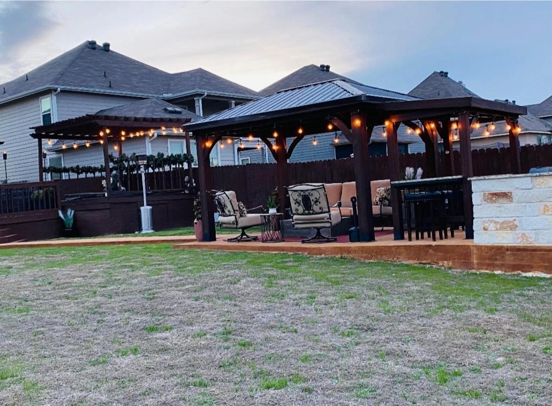 Private Rooms At Central Texas Suites With Hot Tub Killeen Exterior photo